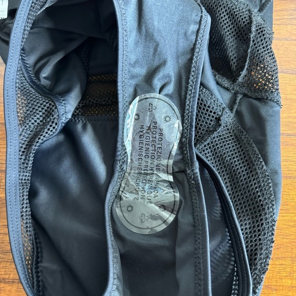 Last Minute Getaway One Piece Swimsuit SZ.S - Picture 15 of 16